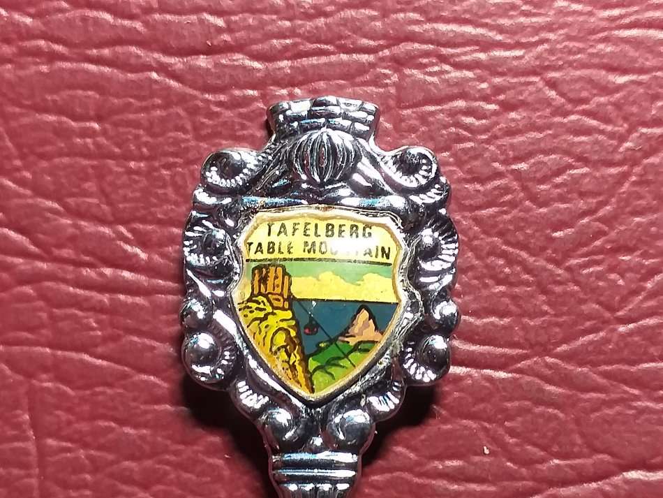 SOUVENIR SPOON - TABLE MOUNTAIN