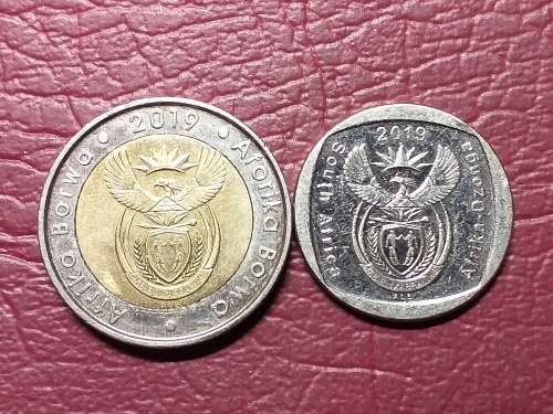 2019 RSA R5 AND R2 COINS