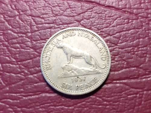 1957 RHODESIA  6 Pence - Elizabeth II