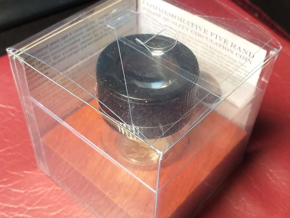 2015 RSA PROOF R5 BICENTENNIAL OF THE COINAGE OF GRIQUA TOWN WITH MAGNIFYING GLASS IN SPECIAL HOLDER