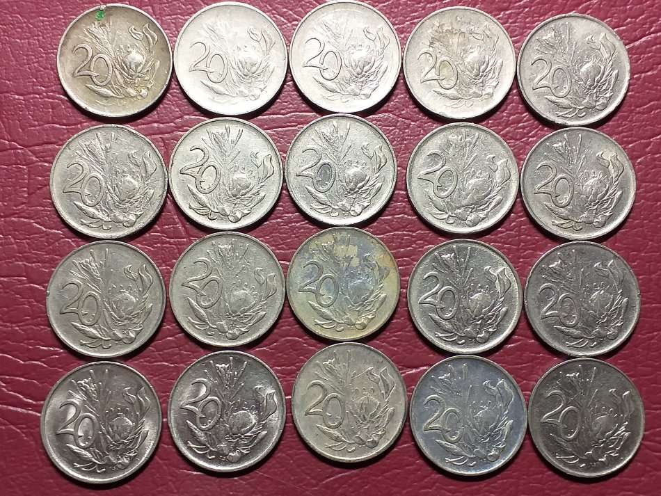 A LOT OF 20 RSA NICKEL 20 CENTS - DIFFERENT DATES - [Bid per coin to take all]