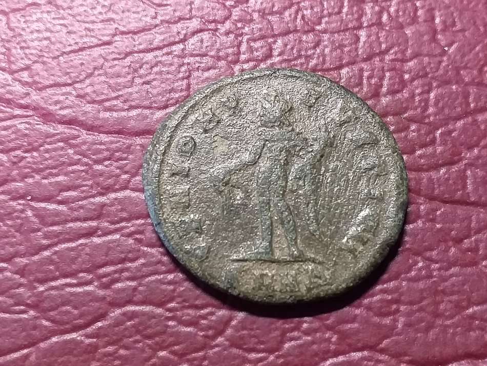ANCIENT ROMAN COIN - [5,6 g. 19 mm]