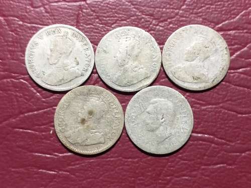 5 x SA UNION SILVER THREEPENCES - DIFFERENT DATES - [Bid per coin to take all]