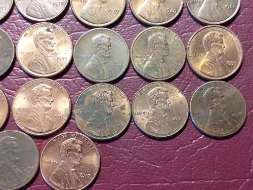 A LOT OF 33 USA 1 CENTS - ALL DIFFERENT DATES - [Bid per coin to take all.]