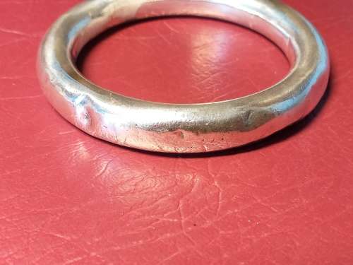 LOVELY GENUINE SOLID STERLING SILVER BANGLE - [46 g] - SEE PICTURES FOR CONDITION