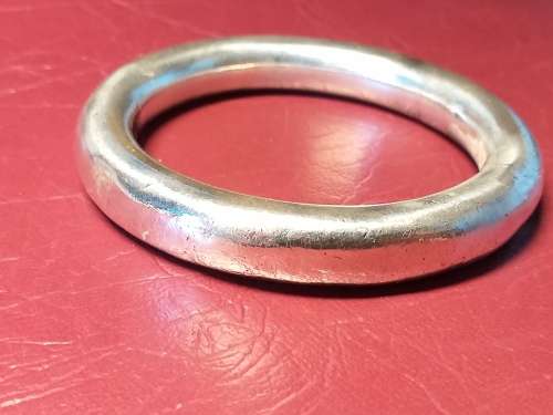LOVELY GENUINE SOLID STERLING SILVER BANGLE - [46 g] - SEE PICTURES FOR CONDITION