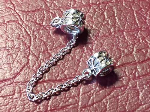 LOVELY GENUINE SOLID STERLING SILVER PANDORA SAFETY CHAIN CHARM IN EXCELLENT CONDITION -  [3,3 g]