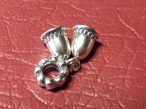 LOVELY GENUINE SOLID STERLING SILVER PANDORA CHARM IN EXCELLENT CONDITION - [3,9 g]