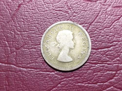 1953 SA UNION SILVER 6 PENCE