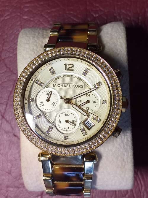 MICHAEL KORS WOMEN`s WATCH IN GOOD WORKING ORDER