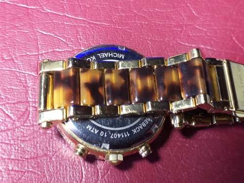 MICHAEL KORS WOMEN`s WATCH IN GOOD WORKING ORDER