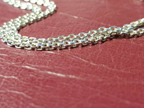 LOVELY GENUINE SOLID STERLING SILVER NECKLACE WITH ITALIAN CLASP IN VERY GOOD CONDITION - [4,4 g]