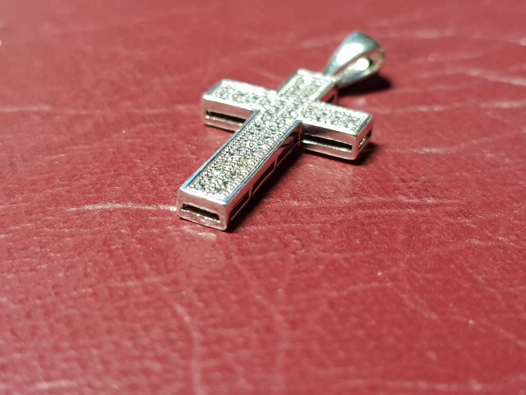 LOVELY GENUINE SOLID STERLING SILVER CROSS PENDANT IN EXCELLENT CONDITION - [1,3 g, Length 22  mm]
