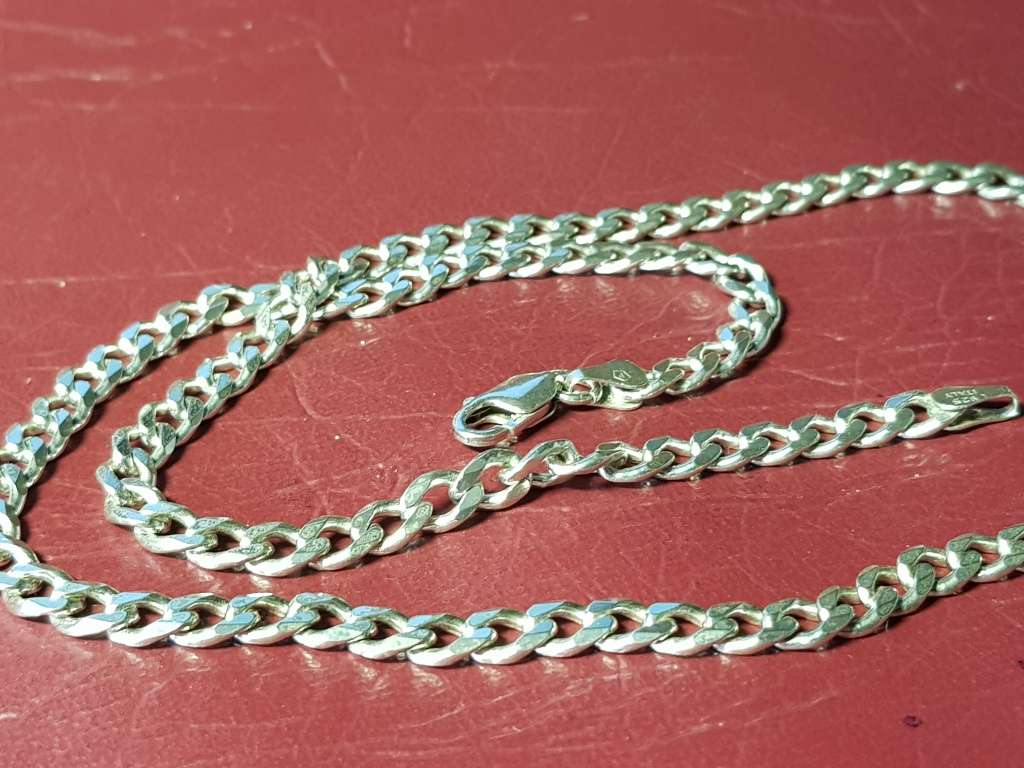 LOVELY GENUINE SOLID STERLING SILVER NECKLACE WITH ITALIAN CLASP IN EXCELLENT CONDITION - [29 g]