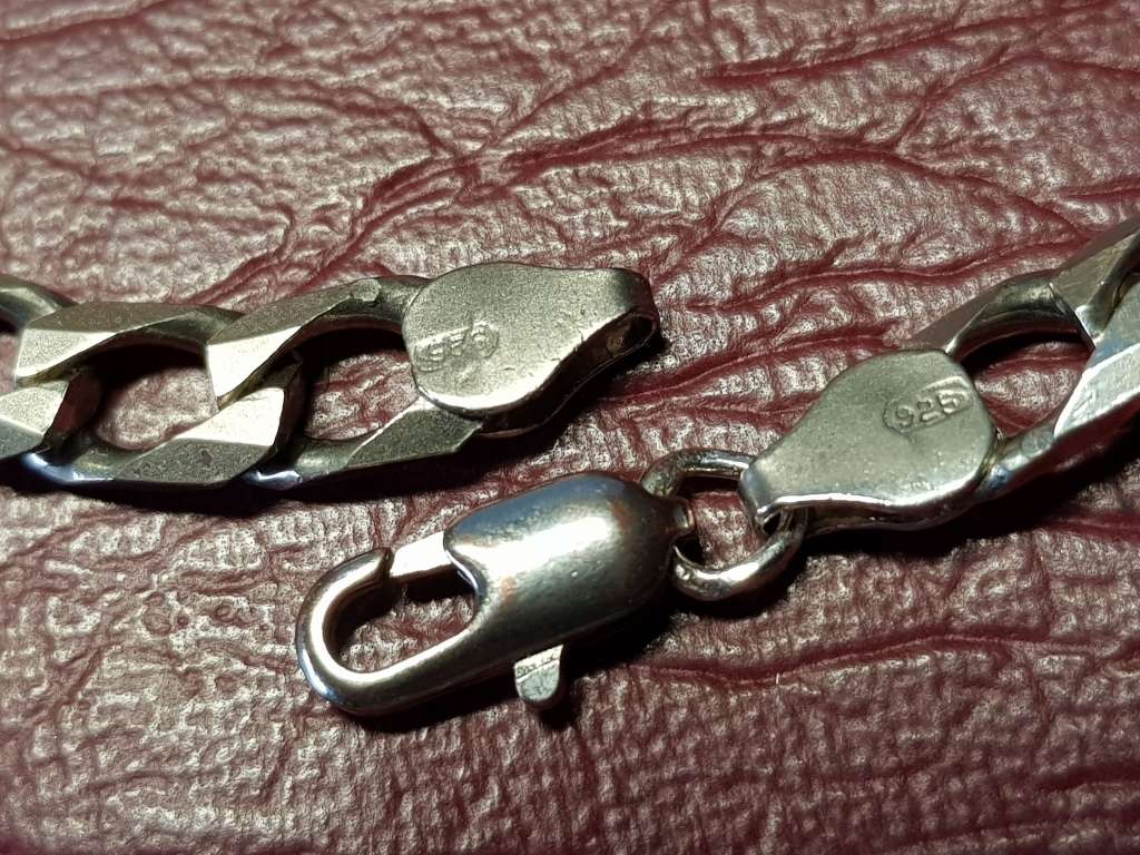 LOVELY GENUINE SOLID STERLING SILVER BRACELET WITH ITALIAN CLASP IN EXCELLENT CONDITION - [17,6 g]