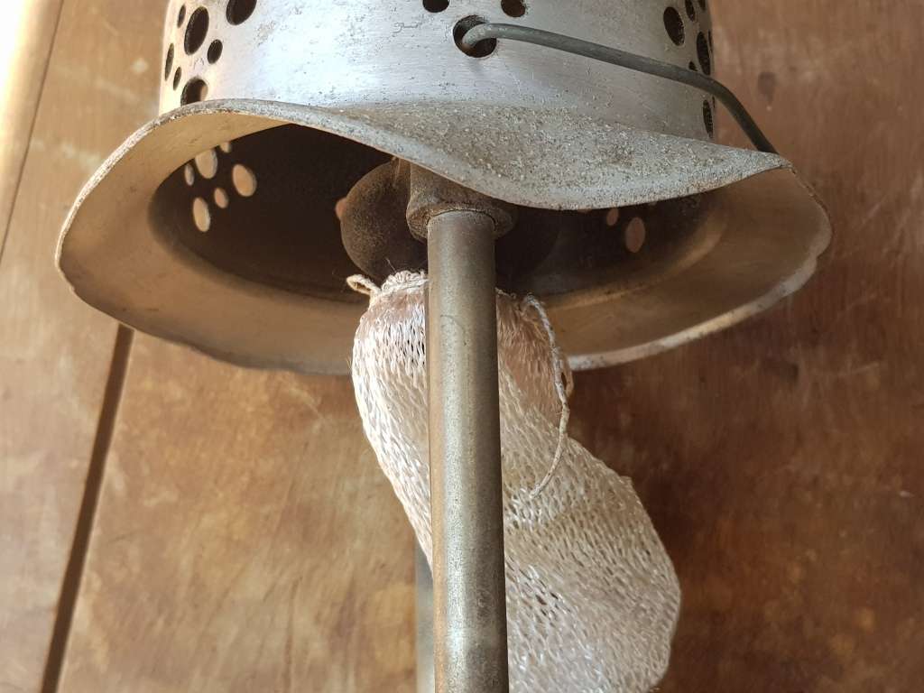 VINTAGE COLEMAN LANTERN FOR PARTS