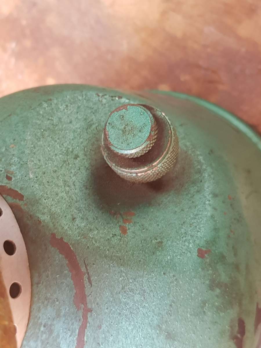 VINTAGE COLEMAN LANTERN FOR PARTS