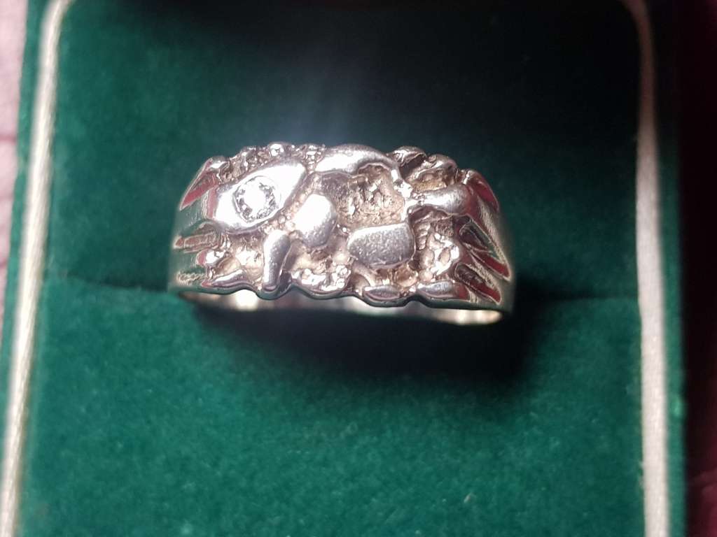 LOVELY GENUINE SOLID STERLING SILVER RING IN VERY GOOD CONDITION - [6,6 g]