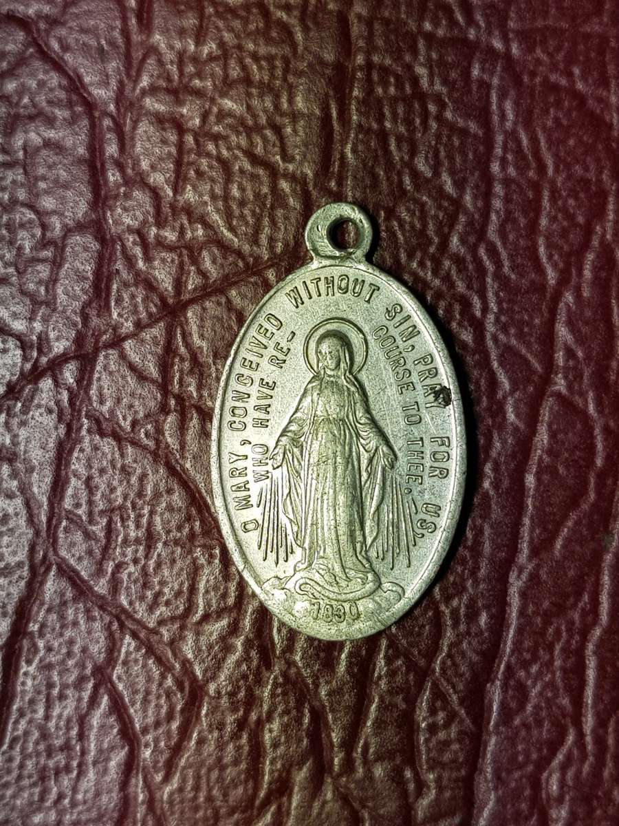 Mary Conceived Without Sin Charm/Pendant - [25 mm x 14 mm]