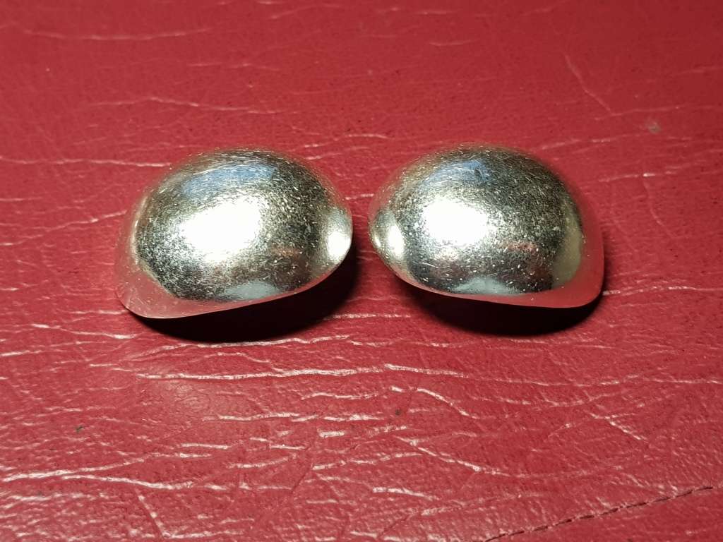 A PAIR LOVELY GENUINE SOLID STERLING SILVER EARRINGS IN VERY GOOD CONDITION - [14 g  30mm x 27 mm]