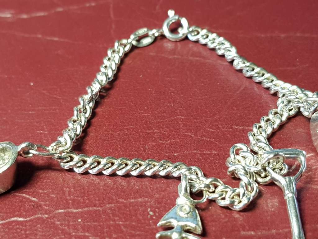 Lovely Genuine Solid Sterling Silver 4 Charm Bracelet - [15,5 g]