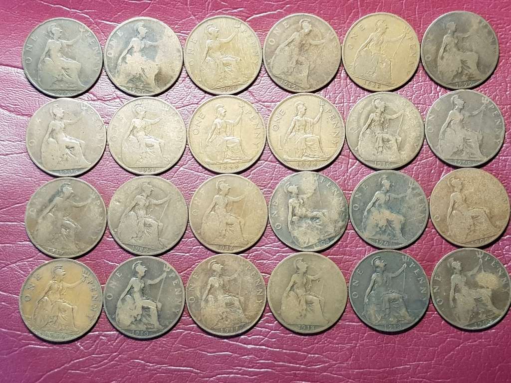 A Lot Of 24 British Pennies - [Bid per coin to take all]