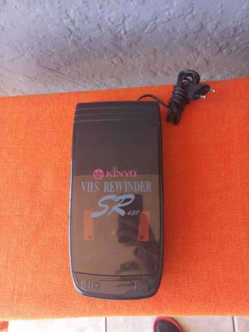 KINYO VHS REWINDER
