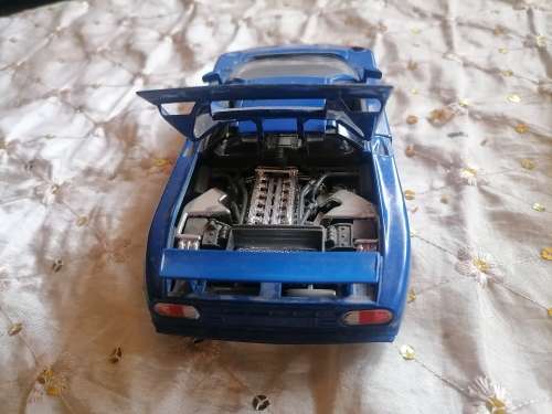 BUGATTI MODEL DIECAST CAR