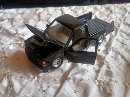 CHEVROLET 454 SS DIECAST MODEL