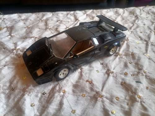 DIECAST MODEL LAMBORGHINI