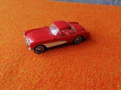 DINKY MATCHBOX 1956 CHEV CORVETTE MODEL