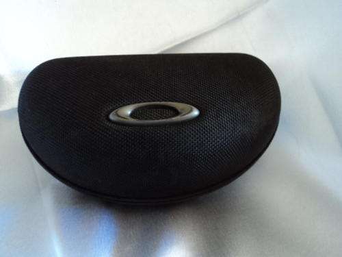 AWESOME OAKLEYS GLASSES CASE!!!!!!!