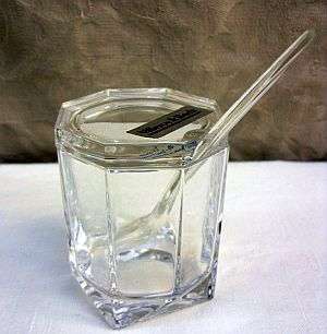 AS NEW VILLEROY & BOCH LIDDED SUGAR BOWL - STICKER AND ACID ETCHED MARK