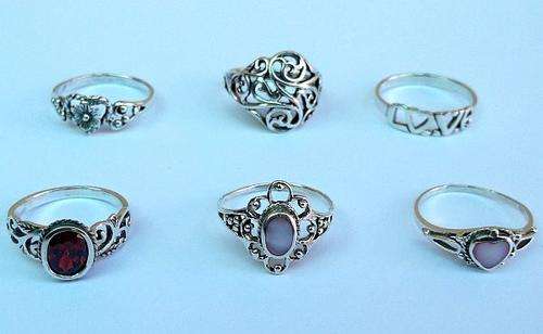 STUNNING !!! 6 ASSORTED STERLING SILVER RINGS..AMAZING DEALS..BID PER RING TO TAKE THE LOT !!!!