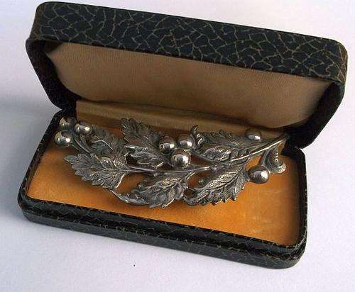 WOW !!! A 1940`s STERLING SILVER DESIGNER BROOCH BY KELM ....VERY VERY NICE !!