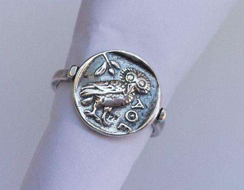 BRILLIANT FIND !! MUST SEE ...A STERLING SILVER RING WITH GREEK / ROMAN MOTIFS ...SO COOL !!!