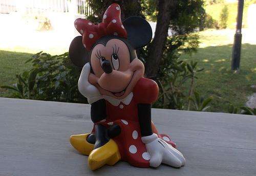 A GORGEOUS MINNIE MOUSE HARD PLASTIC MONEY BOX.....SUPER EXCELLENT CONDITION !!!