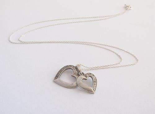 A LOVELY STERLING SILVER NECKLACE AND DOUBLE HEART PENDANT SET WITH FACETED STONES...SWEET !!!