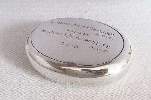 A RARE ANTIQUE HALLMARKED SILVER POCKET SIZED TOBACCO BOX - MILITARIA - BIRMINGHAM 1907