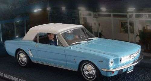 JAMES BOND 007 ...DIE CAST METAL FORD MUSTANG CONVERTIBLE FROM THUNDERBALL ....AWESOME DETAIL !!