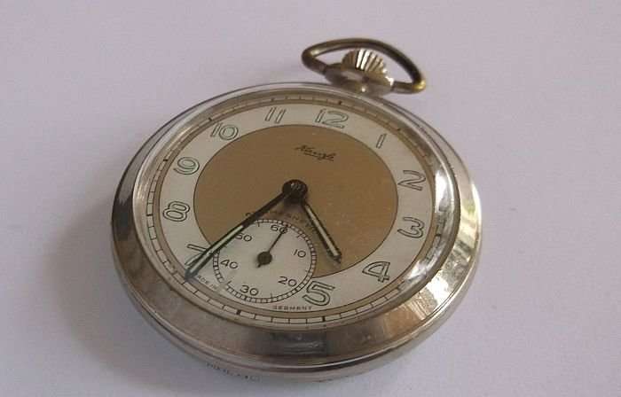 A MARVELOUS VINTAGE POCKET WATCH BY KIENZLE ...MADE IN GERMANY....ANTIMAGNETIC...MUST HAVE !!!