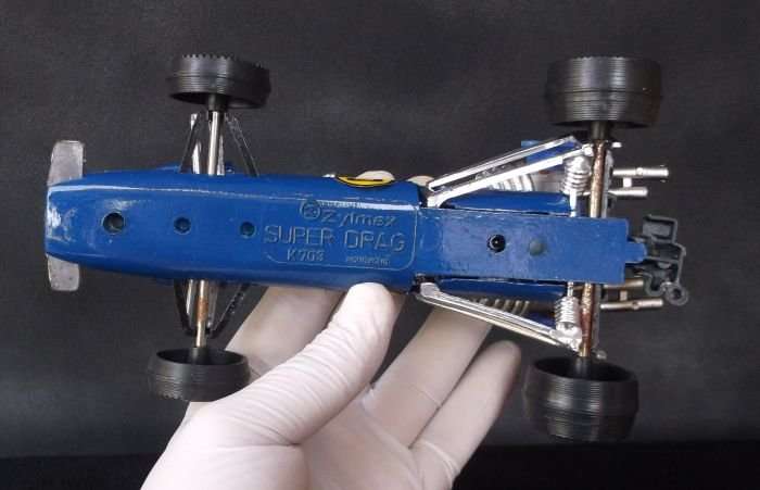 A SUPER COOL AND RARE VINTAGE DIE CAST METAL DRAGSTER RACING CAR ....UNBELIEVABLE !!!