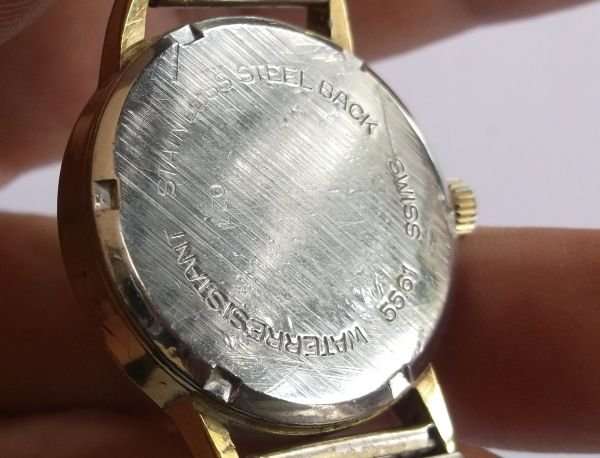 TOTALLY COOL !! RARE VINTAGE ROTARY WIND UP WRISTWATCH - WORKING WIND UP