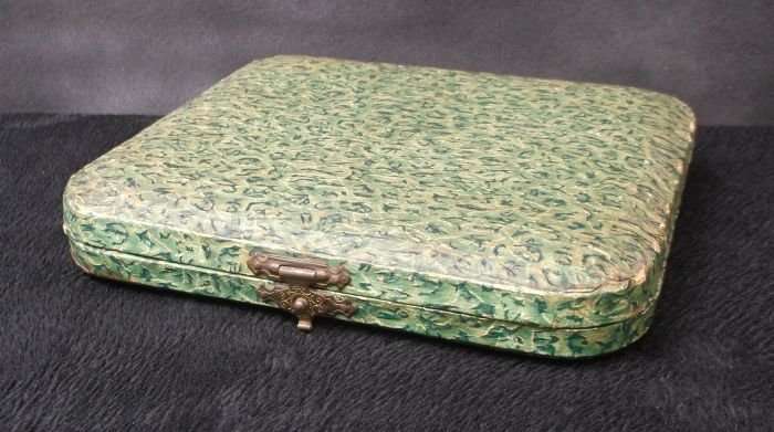 A SET OF SIX DUTCH SILVER FORKS