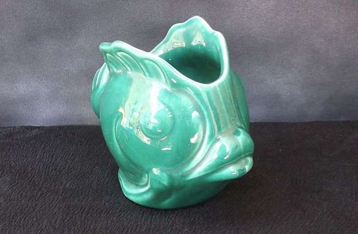 A RARE VINTAGE LUCIA WARE FISH SHAPED BUD VASE OR HOLDER ...NO DAMAGE