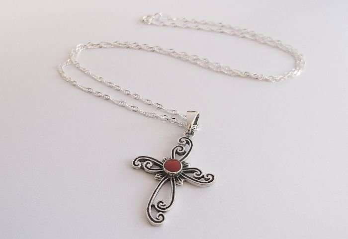 WOW !!!! A STERLING SILVER NECKLACE WITH A STERLING SILVER CROSS PENDANT ...RED INSET