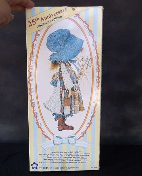 A VERY SWEET VINTAGE 1993 ORIGINAL HOLLY HOBBY RAG DOLL IN HER ORIGINAL BOX ...WOW !!!