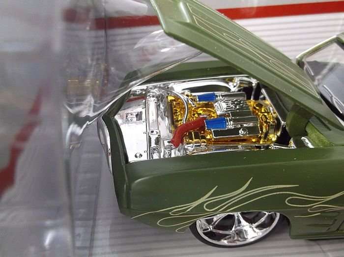 AN ULTRA COOL 1:24 SCALE DIE CAST METAL MODEL OF A 1969 PONTIAC FIREBIRD ....AWESOME DETAIL !!!