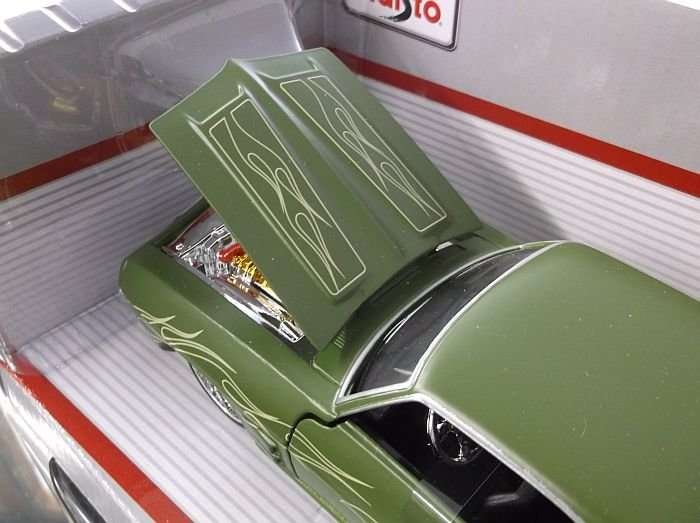 AN ULTRA COOL 1:24 SCALE DIE CAST METAL MODEL OF A 1969 PONTIAC FIREBIRD ....AWESOME DETAIL !!!