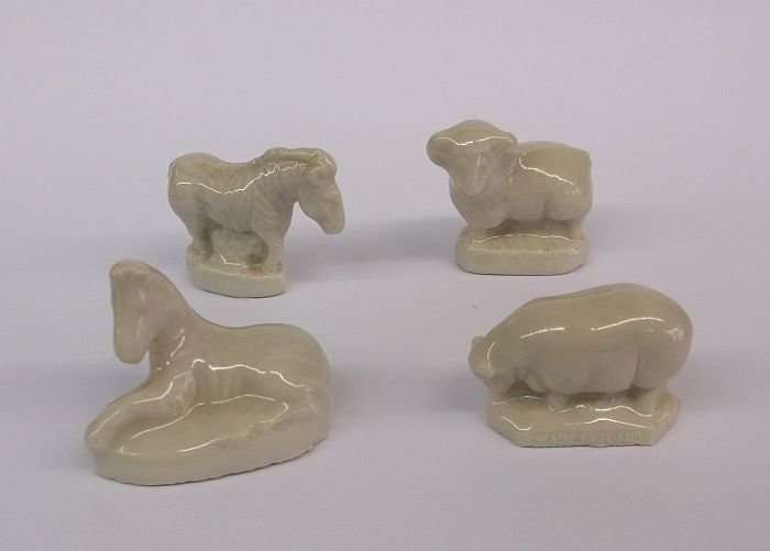 SO SPECIAL !! 4 WADE WHIMSIES FROM THE NOAH`S ARK SERIES ....RED ROSE TEA